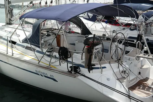 2003. (2022.) - Bavaria 49