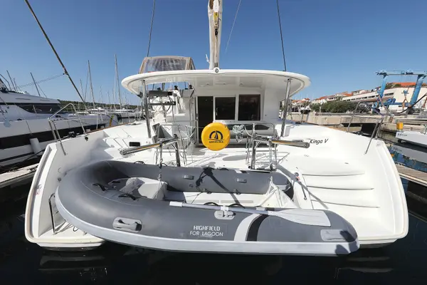 Kinga V - Lagoon 400 S2