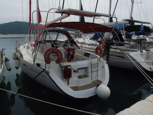 1996. - Sun Odyssey 37.1