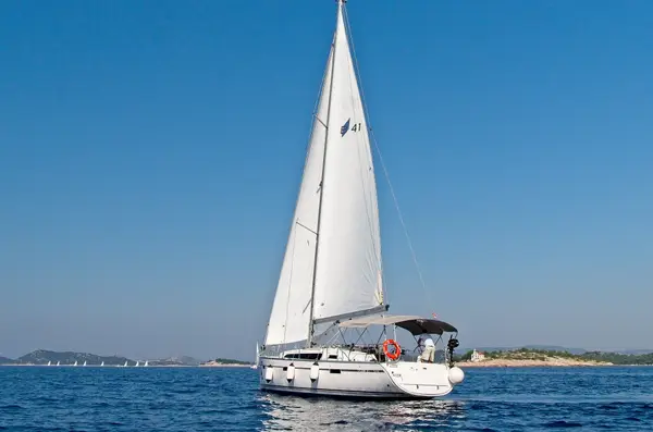 MH 75 - Bavaria Cruiser 41