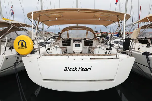 Black Pearl - Dufour 412 GL