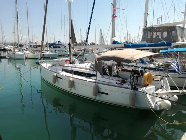 Agios Georgios - Sun Odyssey 389