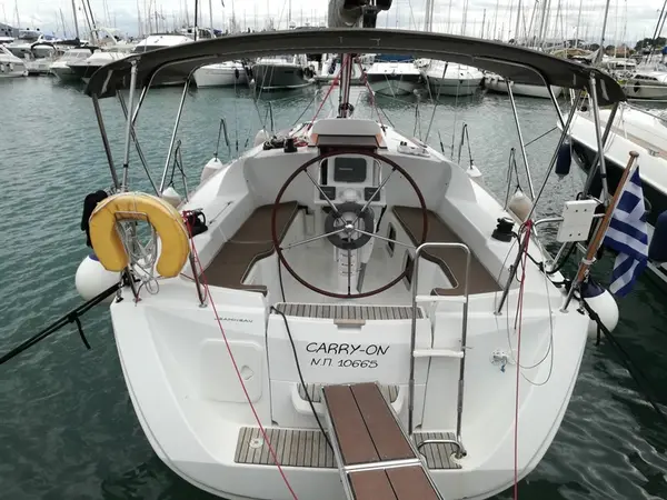 Carry On - Sun Odyssey 33i