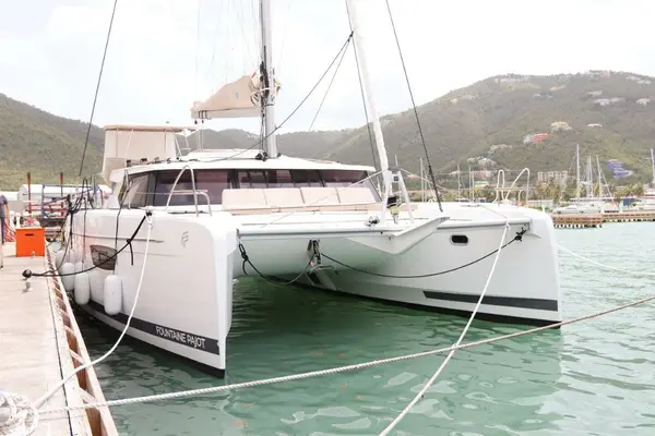 Idle Time - Fountaine Pajot Astrea 42