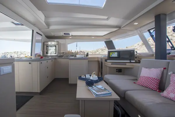 Timeless Planet - Fountaine Pajot Astrea 42