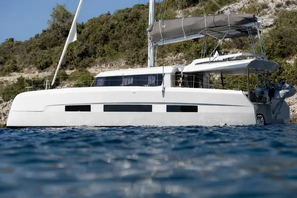 Pax - Dufour 48 Catamaran