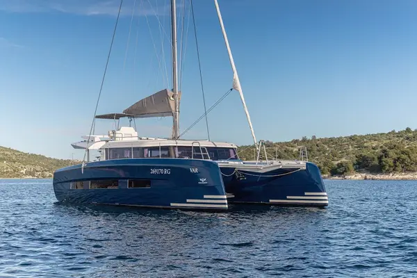 Roy - Dufour 48 Catamaran