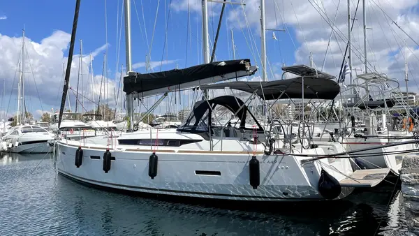 Amelie - Sun Odyssey 449