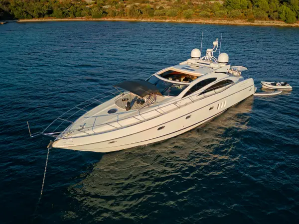 Ghost - Sunseeker Predator 72