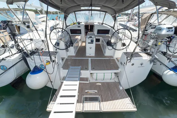 free elli - Sun Odyssey 440