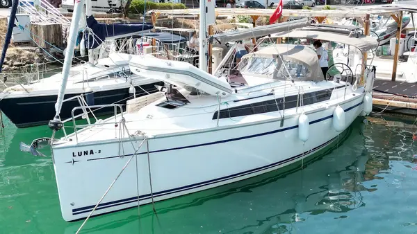 Luna 2 - Bavaria Cruiser 34