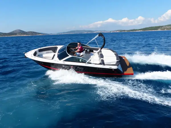 Black Pearl - Four Winns H210