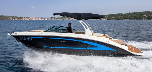 Happy Hours - Sea Ray SDX 270