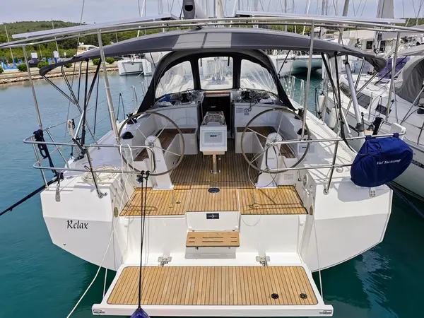 Relax - Bavaria C42