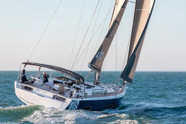 Tounema - Dufour 470