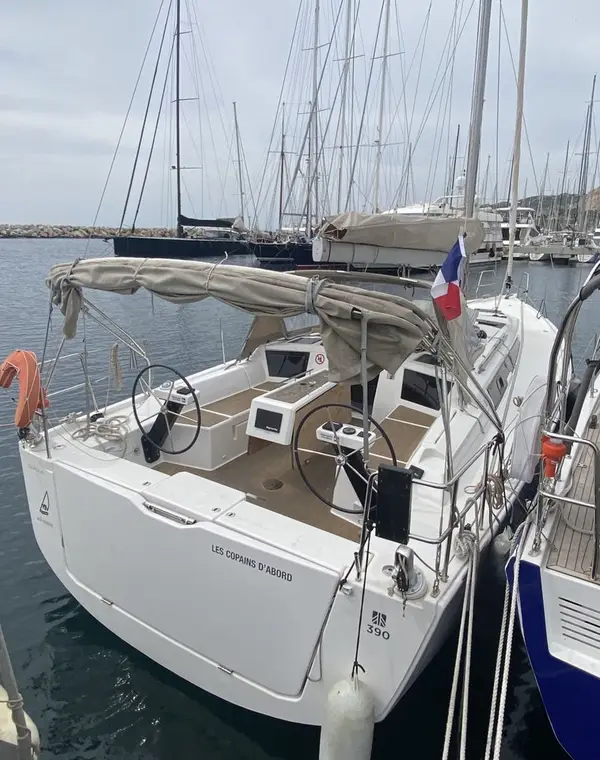 Les Copains D'abord - Dufour 390 GL