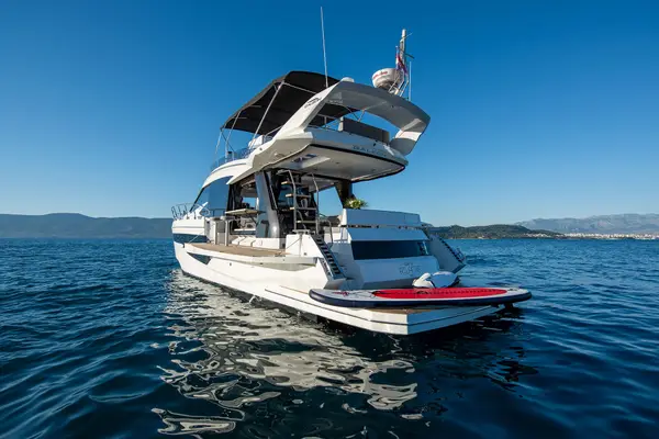 Champ Atlantis - Galeon 500 Fly