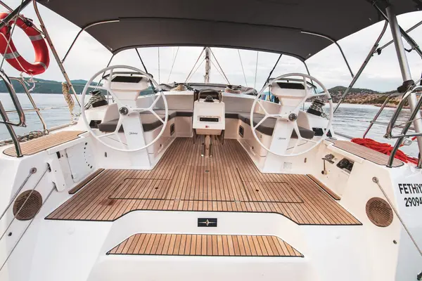 Jenga - Bavaria Cruiser 46