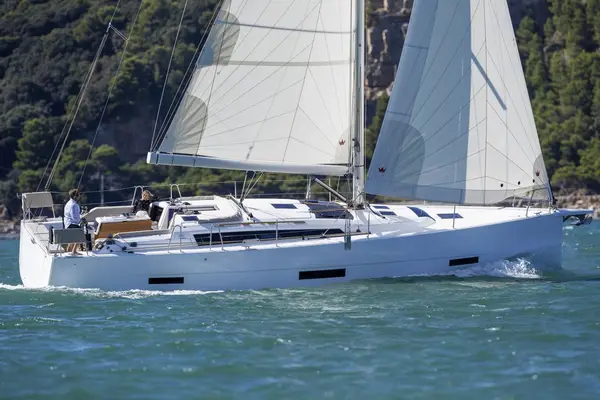 Julianna - Dufour 430 GL