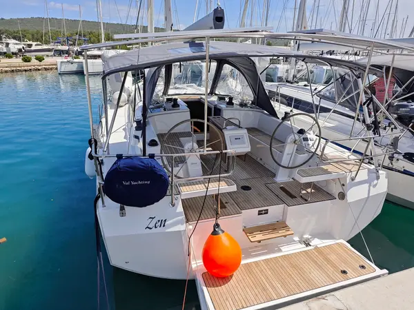 Zen - Bavaria C42