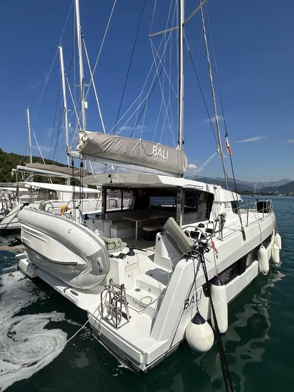 BAY BREEZE V - Bali Catsmart