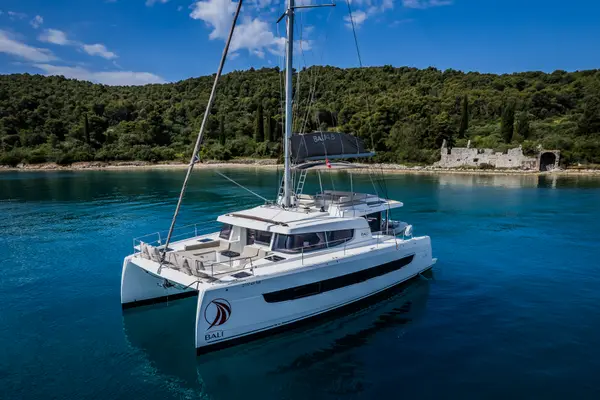 Esthera - Bali 4.8