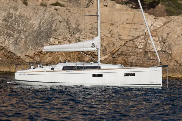 Sail Pride - Oceanis 38.1