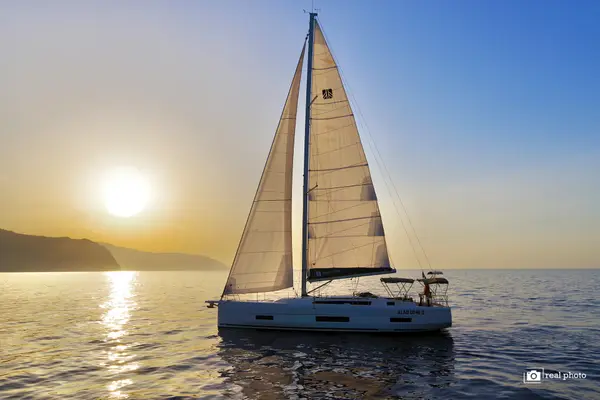 Perla - Dufour 470