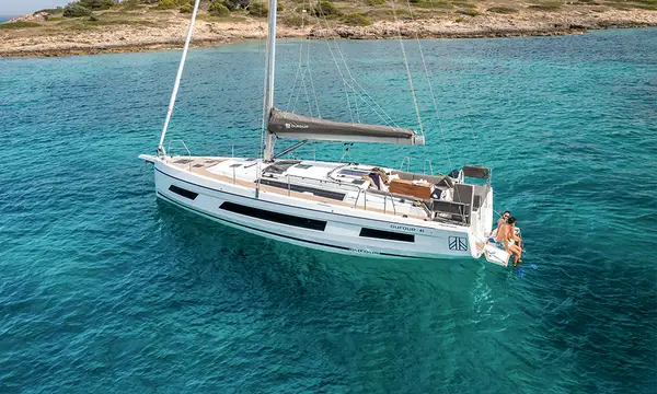 Moma - Dufour 41