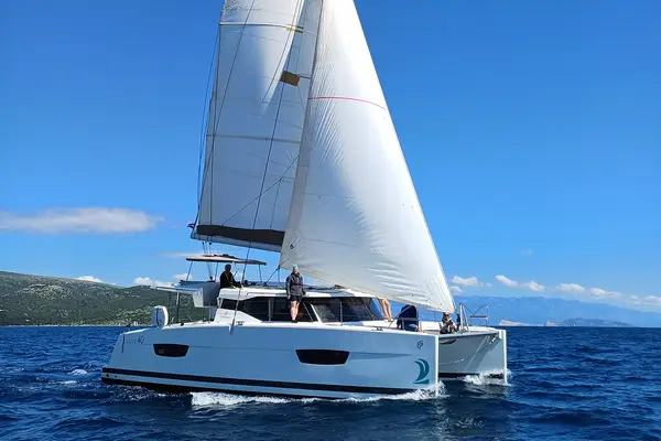 Luce - Fountaine Pajot Lucia 40