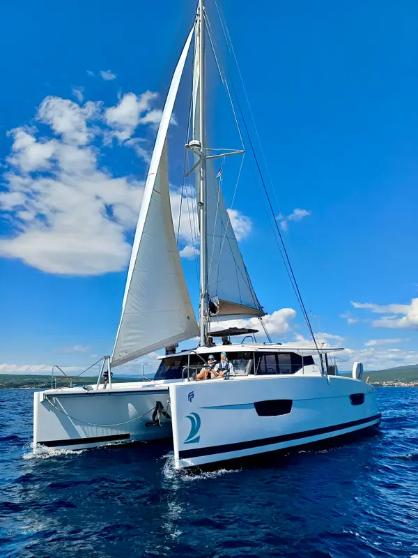 Stella Luna - Fountaine Pajot Lucia 40