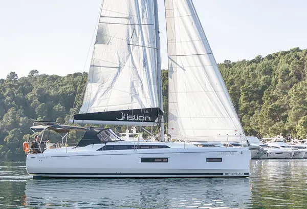 First Dream - Oceanis 37.1