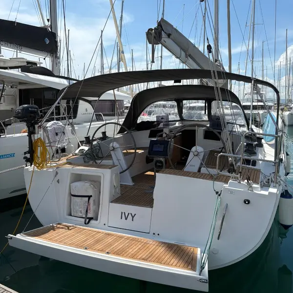Ivy - Hanse 415