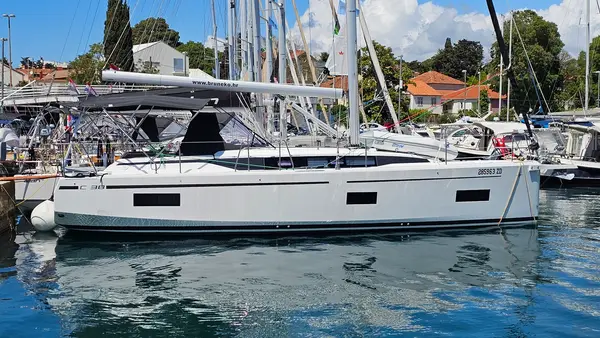 Windchaser - Bavaria C38