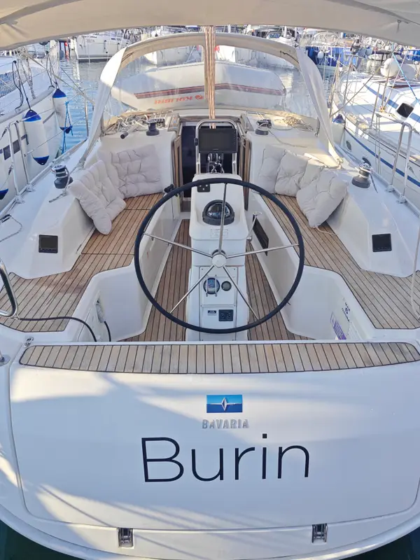 Burin - Bavaria Cruiser 33