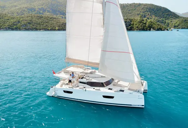 Angara - Fountaine Pajot Tanna 47