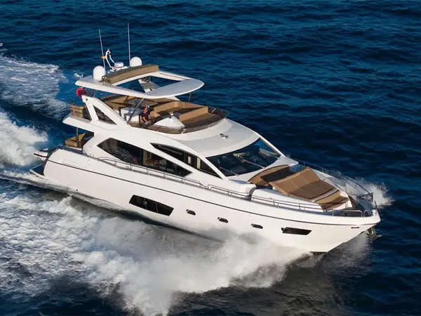 Goldeneye - Sunseeker Manhattan 73