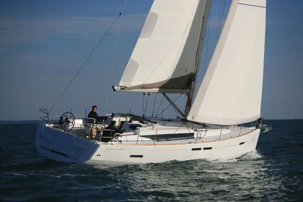 Blue Swan - Sun Odyssey 439