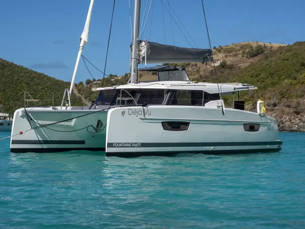Déjà Vu - Fountaine Pajot Isla 40
