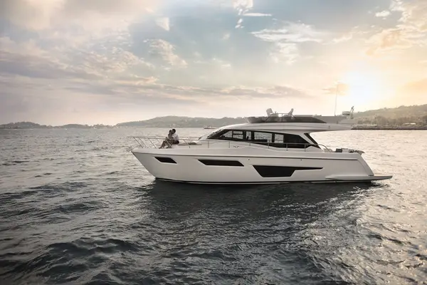 Roch Antonio - Ferretti Yachts 500