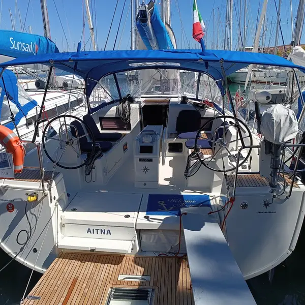 Aitna - Sun Odyssey 440