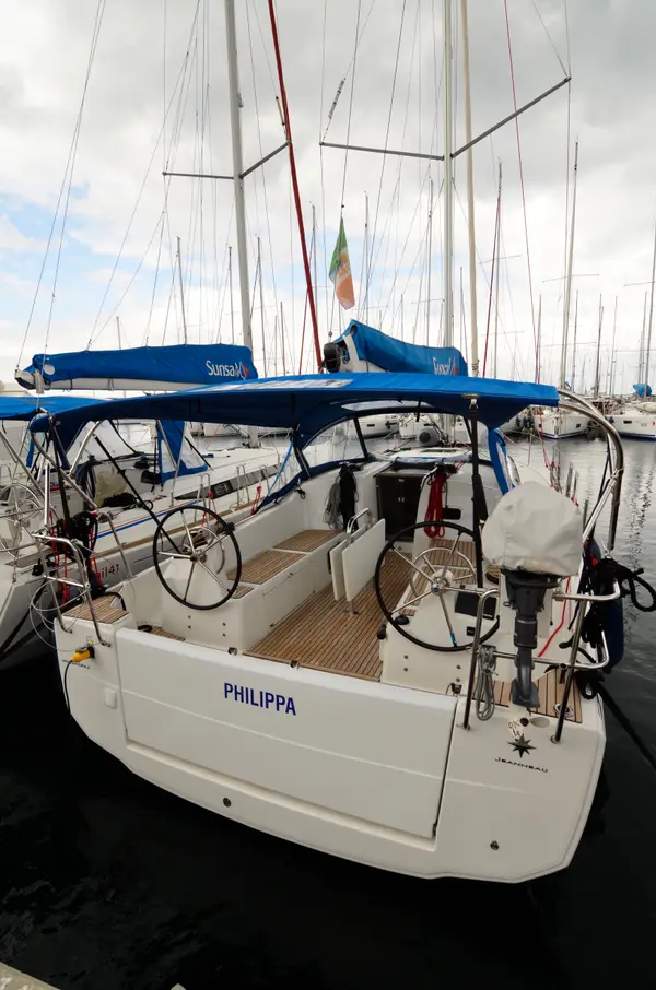 Philippa - Sun Odyssey 380