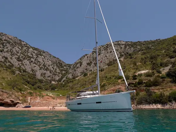 Divna - Dufour 460 GL