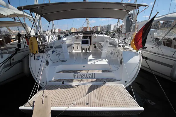 Firewall - Bavaria Cruiser 51