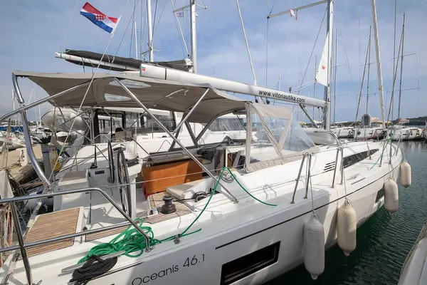 Pura Vida - Oceanis 46.1