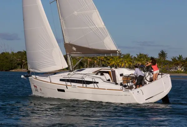 Horizonte - Sun Odyssey 349