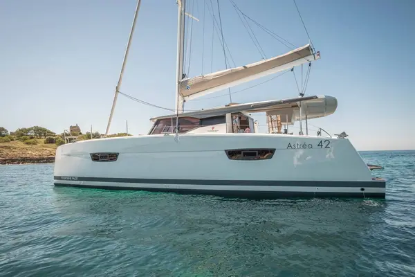 Capella 1 - Fountaine Pajot Astrea 42
