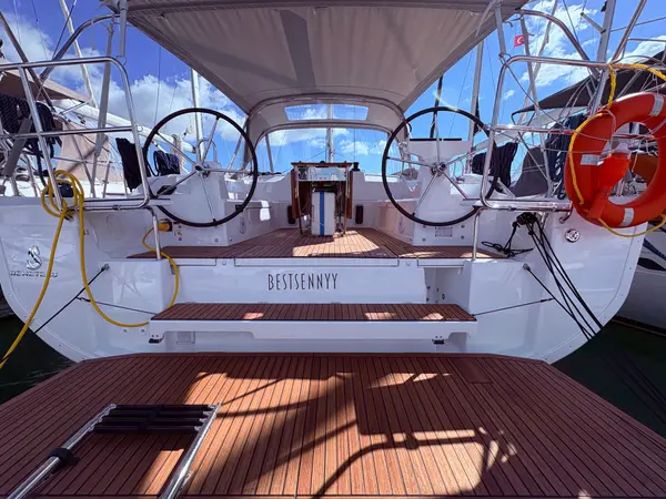 Bestsennyy - Oceanis 40.1