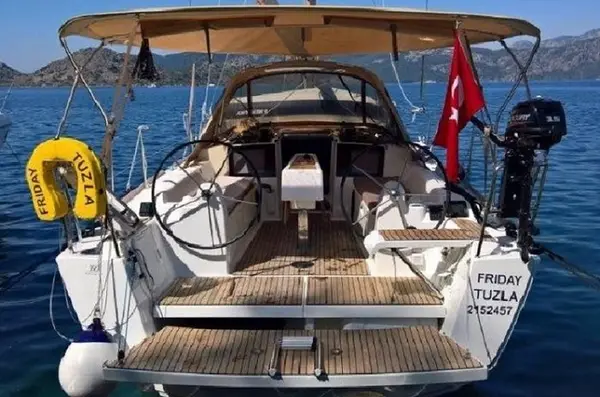 Friday - Dufour 350 GL