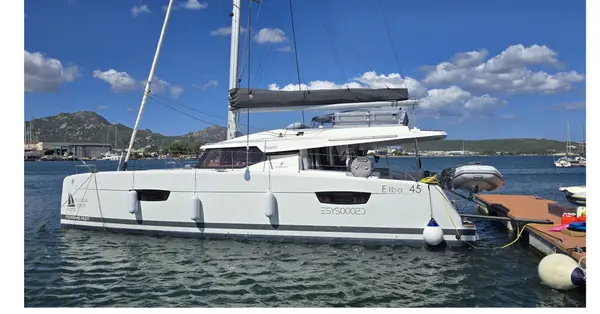 Ruinart - Fountaine Pajot Elba 45